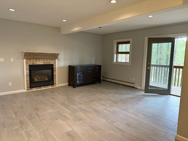 Photo - 228 Maple Dr