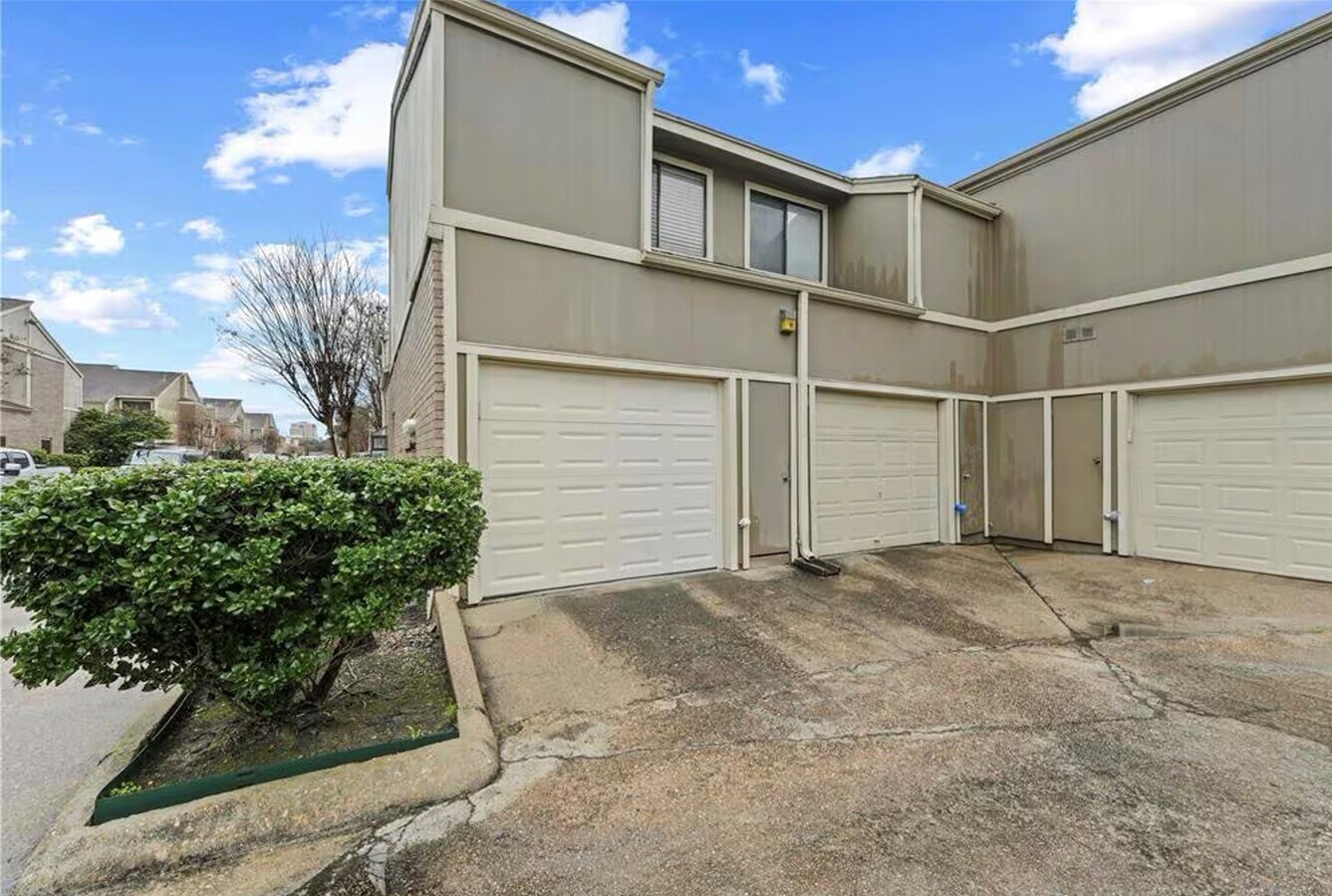 Photo - 1920 Augusta Dr Unit 30