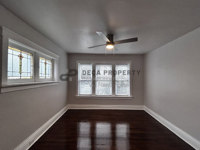 Photo - 2856 Shenandoah Ave Unit 1w