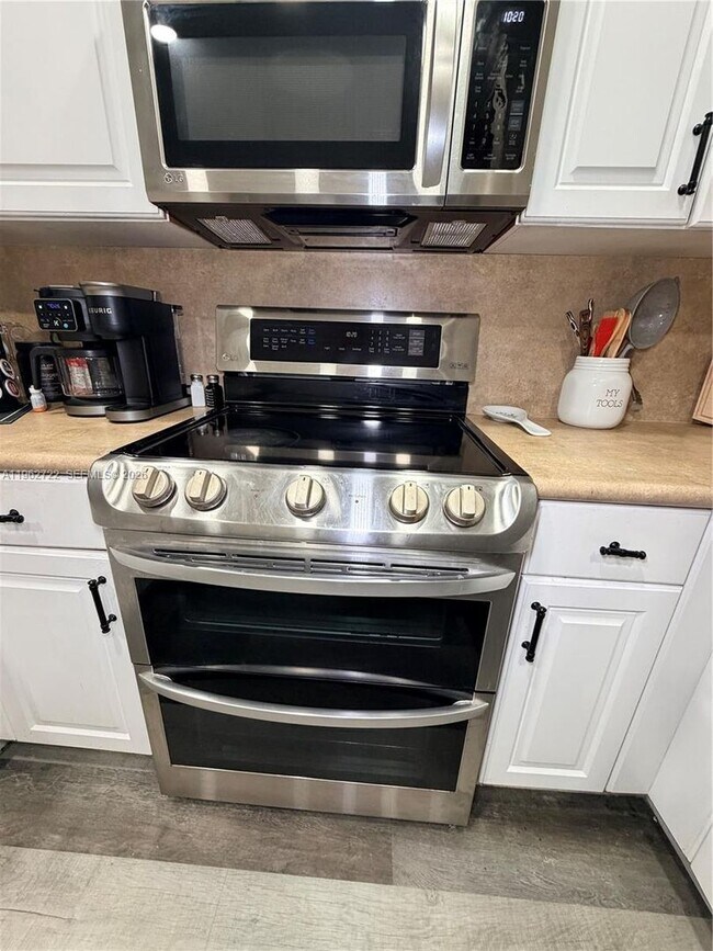 Photo - 2677 SW 83rd Terrace