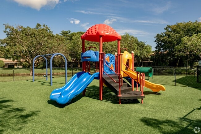 Legacy Lakeview