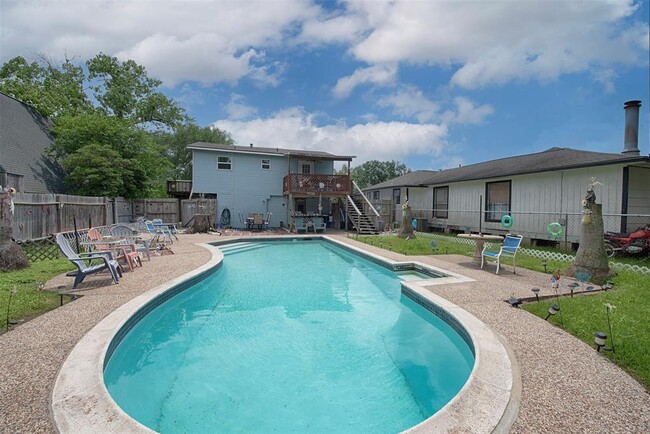 Photo - 236 3rd St Casa