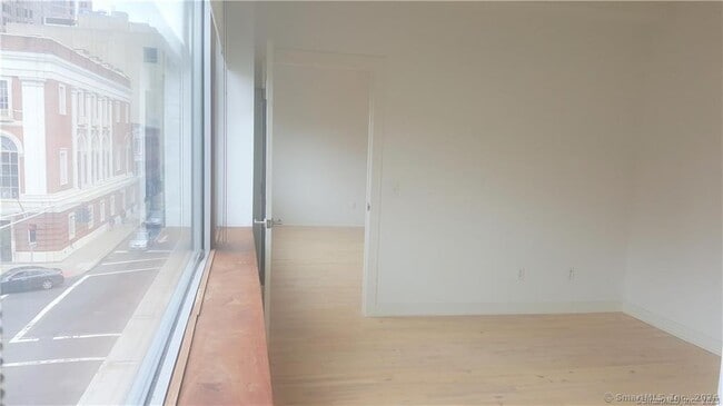 Photo - 804 Chapel St Unit 302