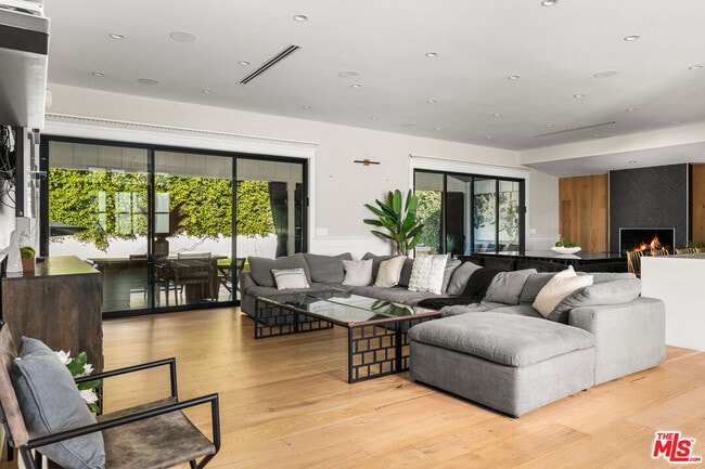 Photo - 13339 Margate St