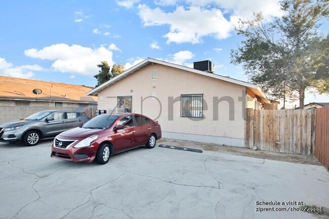 Building Photo - 16025 L St Rental