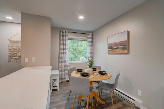 Photo - 1230 E Dayton St Unit 2