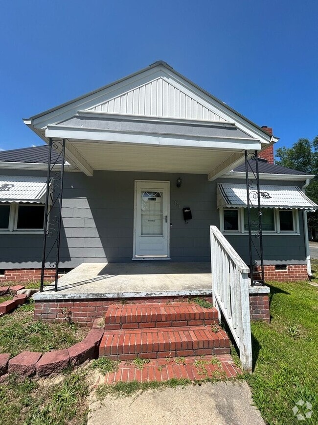 Building Photo - Exclusively offered by MUSE REALTY, LLC Rental