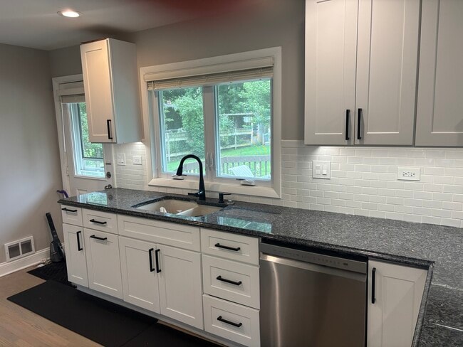 Photo - 130 Birchwood Rd