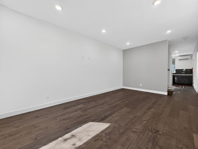 Photo - 809 NW 52nd St