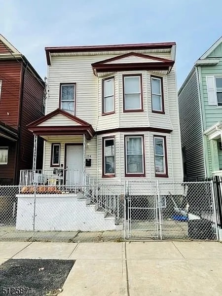 Building Photo - 134 Wakeman Ave Unit B Rental