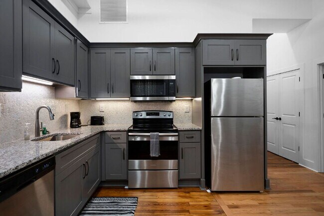 Photo - 10 W Main St Unit 5