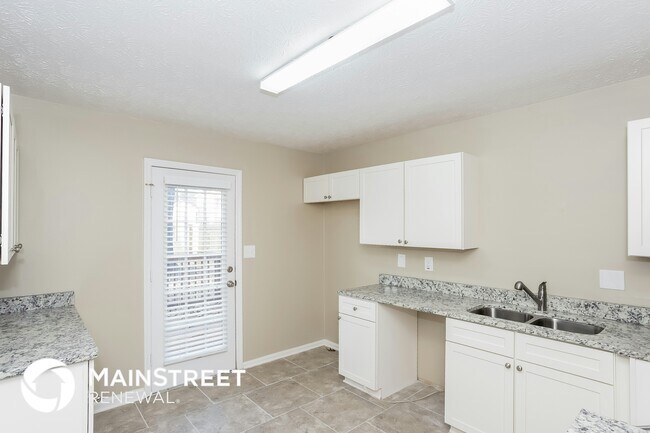 Photo - 5093 Lakewood Way