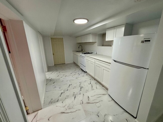 Photo - 250 Highland Ave Unit apt 1a