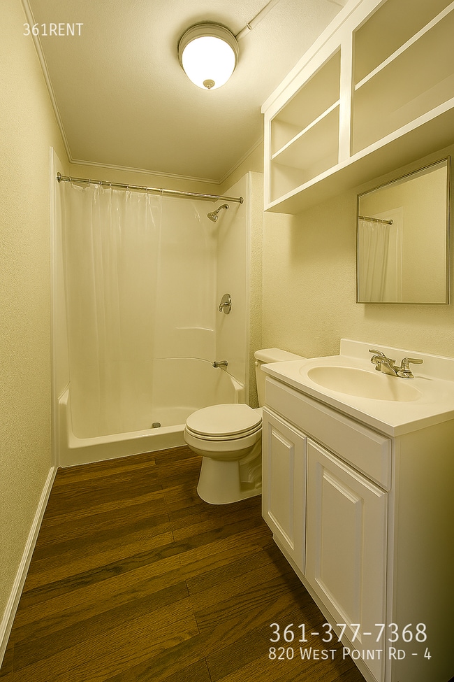 820 W Point Rd Unit 4