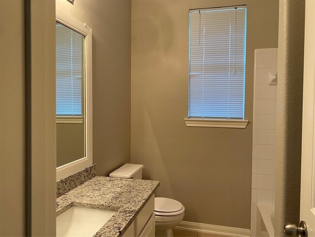 Photo - 18215 Linden Forest Ln