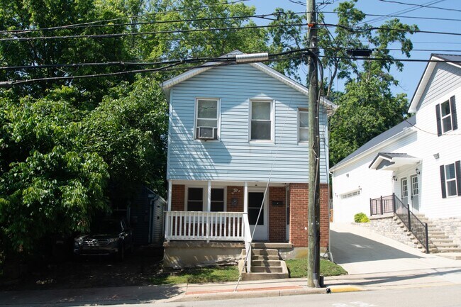 421 W Main St