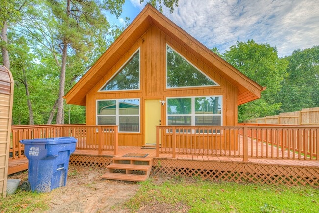 Building Photo - 144 Little John Dr Rental