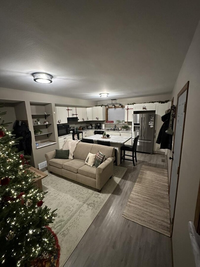 Photo - 118 N Wisconsin St