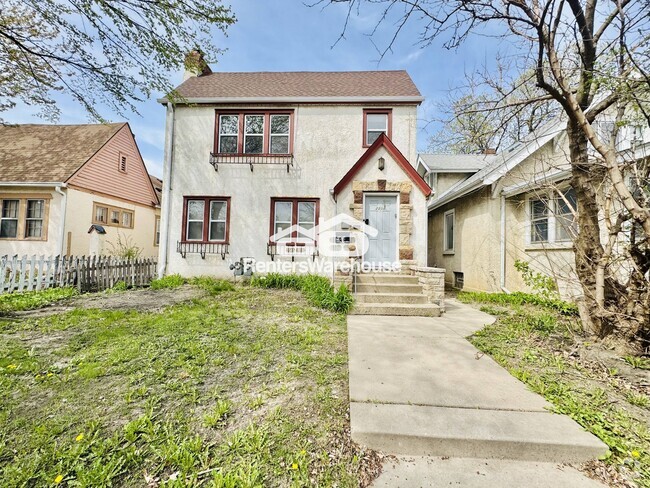 Building Photo - 2104 Lowry Ave N Rental