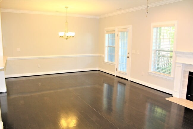 comedor - 2782 Masonboro Ferry Dr