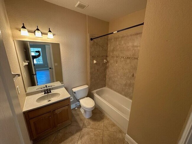 Photo - Beautiful 3 bed 3 bath town home