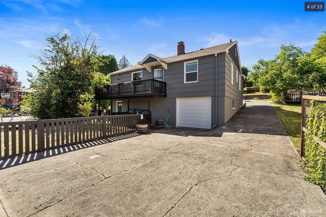 Photo - 2136 N Callow Ave