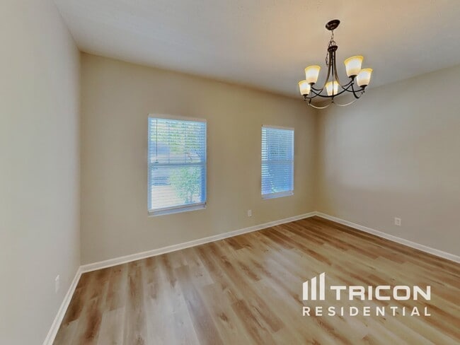 Photo - 75 Scotts Dr