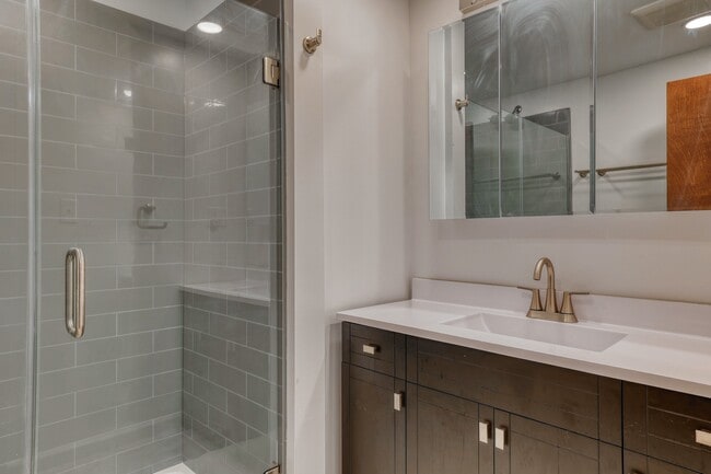 Photo - 4834 N 106th St