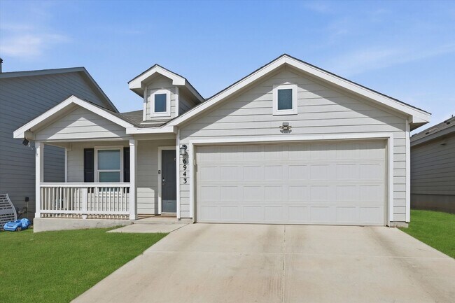 Photo - *Half off of the 1st months rent!*