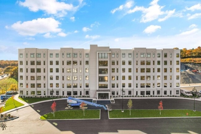 30 Collins Ave Unit 000