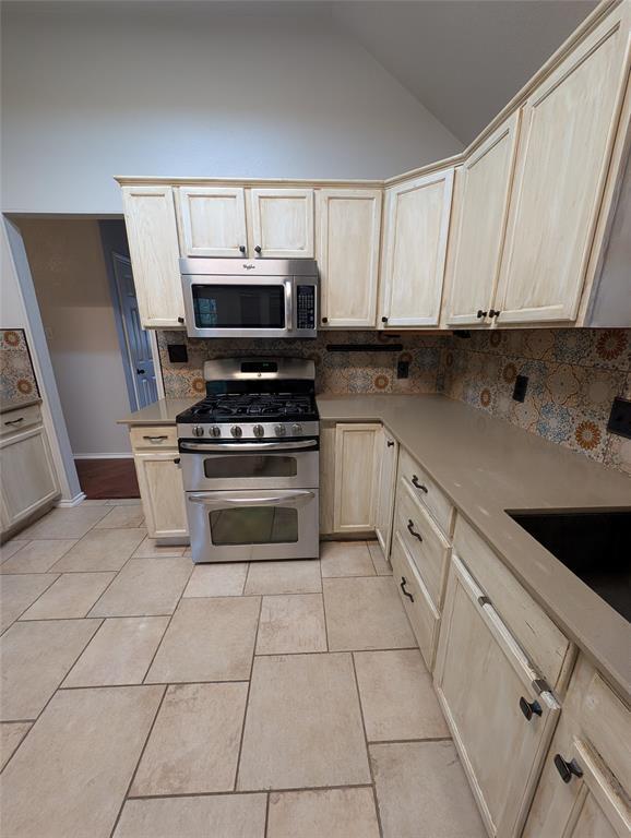 Photo - 1325 Roadrunner Dr