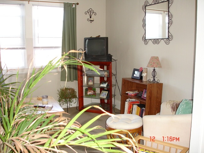 Photo - 15 Homer St Unit 2