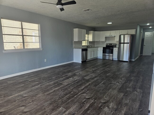 Photo - 707 NW Arlington Ave