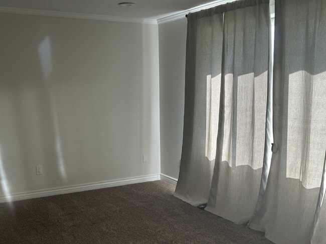 Photo - South Ogden Rambler Walking Distance to the Splash Pad and Athletic Club