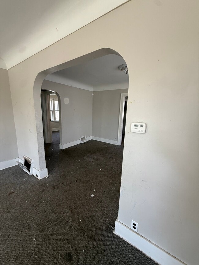 Photo - 521 E Marengo Ave