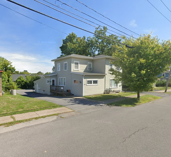 Photo - 125 Church St Unit 3