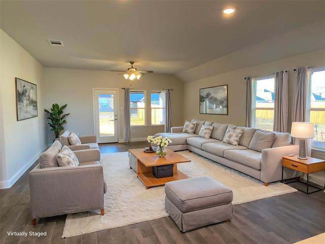 Photo - 305 Tartane Dr