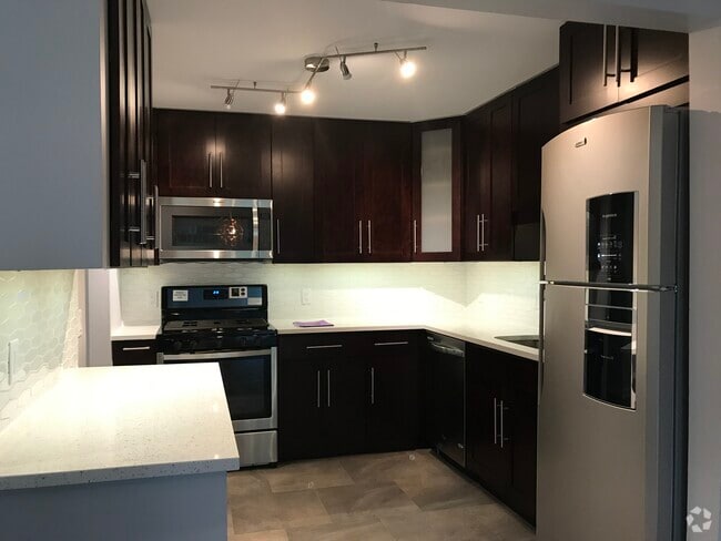 Building Photo - 388 Lambert Dr Unit C1 Rental