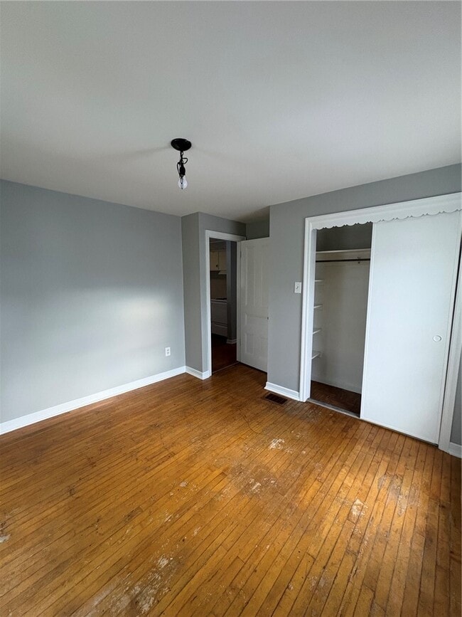 Photo - 108 Orchard St