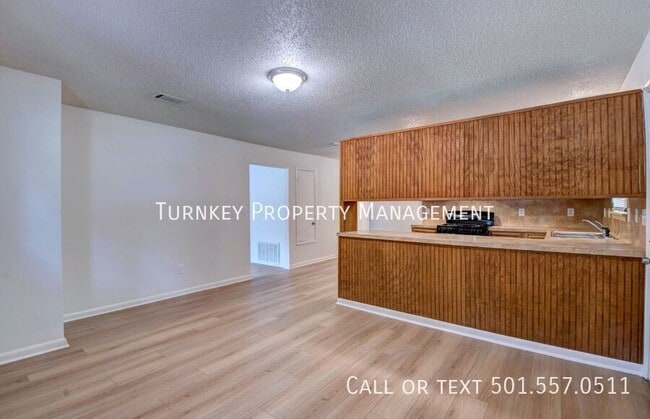 Photo - 2509 Vancouver Dr