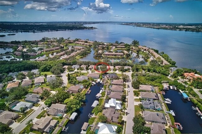 Photo - 412 36th St NE