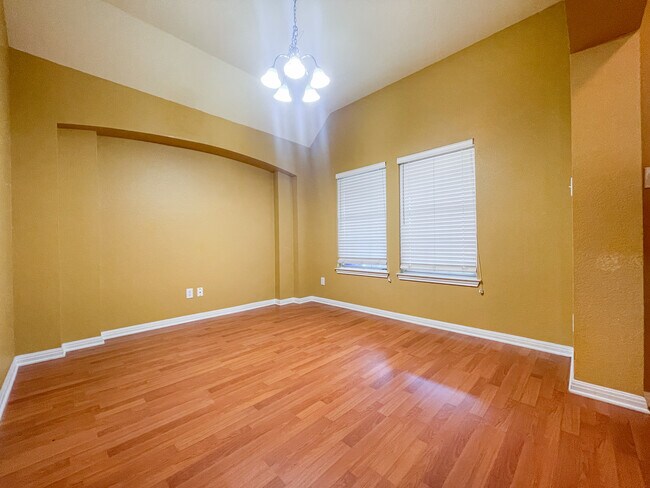 Photo - 10113 Condor Loop