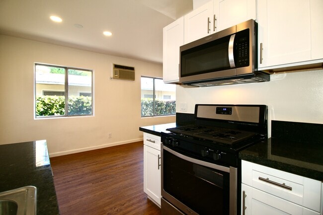 Photo - 6140 Whitsett Ave Unidad 2