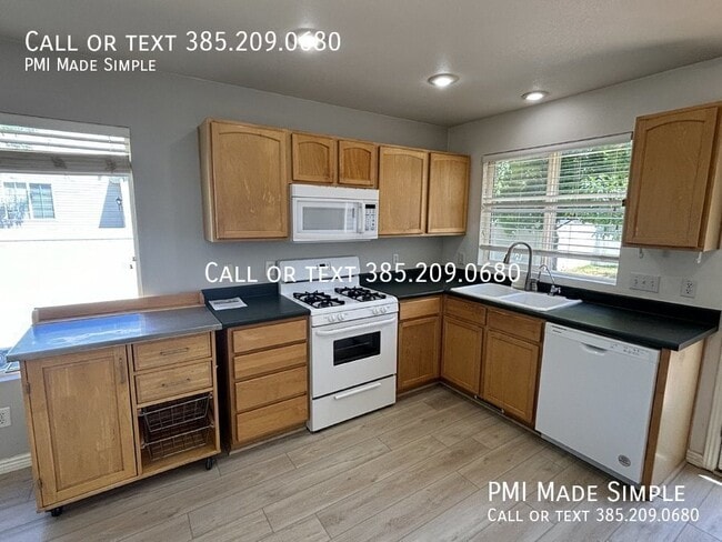 Building Photo - 291 W 1430 N Rental