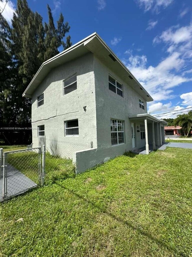 Photo - 1189 NW 45th Ave
