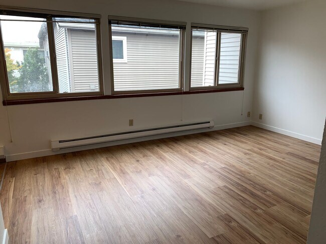 Photo - 1 bed / 1 bath at the Lydia in Ballard Unit 6527 Apt 5