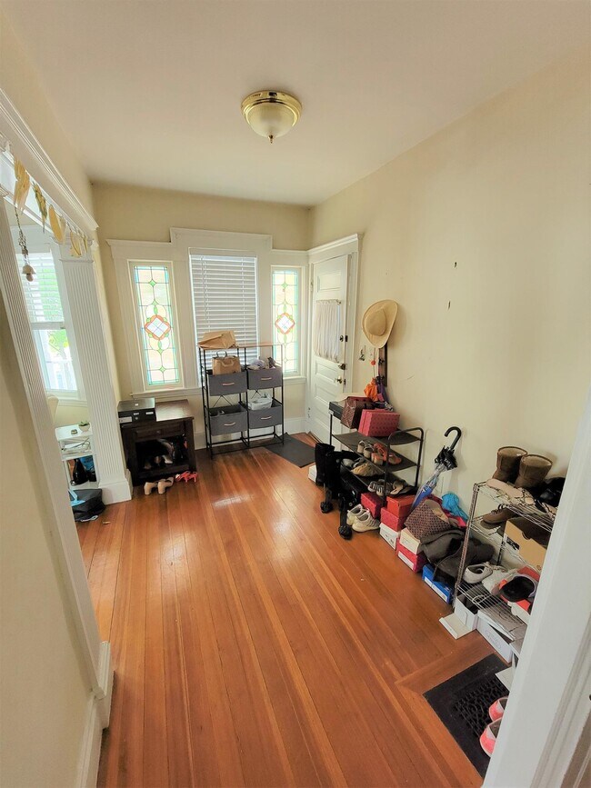 Photo - 31 Electric Ave Unidad 1