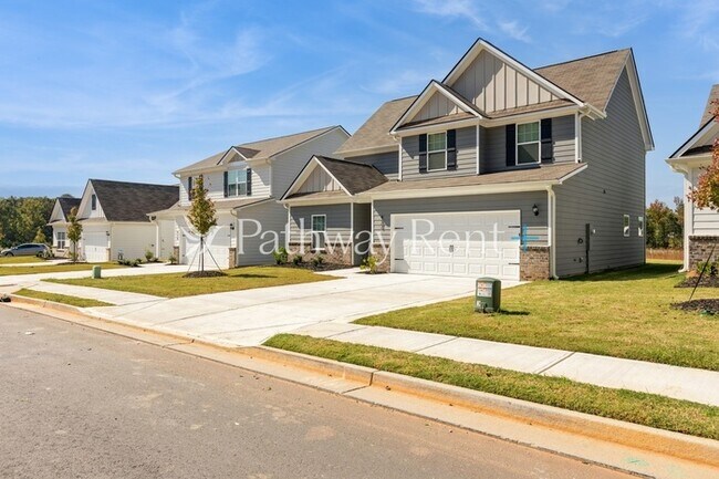 Photo - 606 Mackenzie Cv