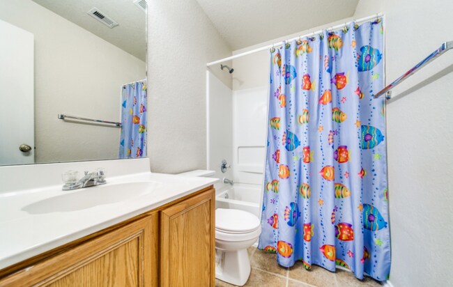 Photo - 8914 Kestrel Oak