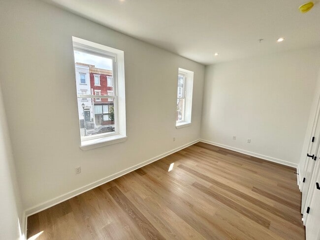 Photo - 2725 W Girard Ave Unidad 2F